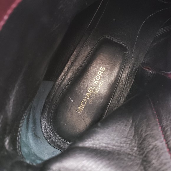 Michael Kors Burgundy Red Leather Flat Ankle Boots with Gold Chain Size 39 7 - Picture 6 of 7